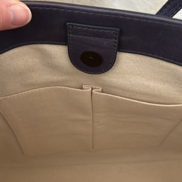 Frye Melissa Shopper leather purse NWT - Picture 7 of 9